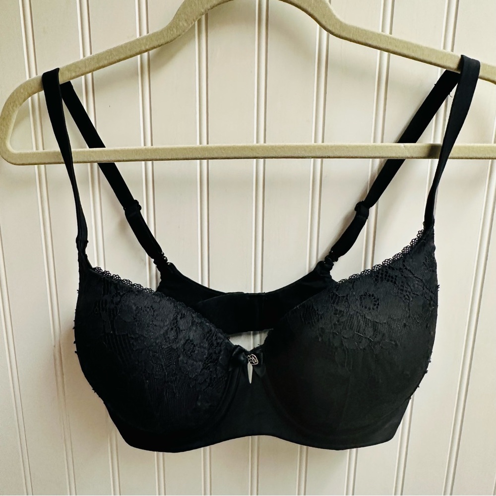 Victorias Secret Push‎ Up Bra Size 34DD Wired Black Floral Lace Full Coverage